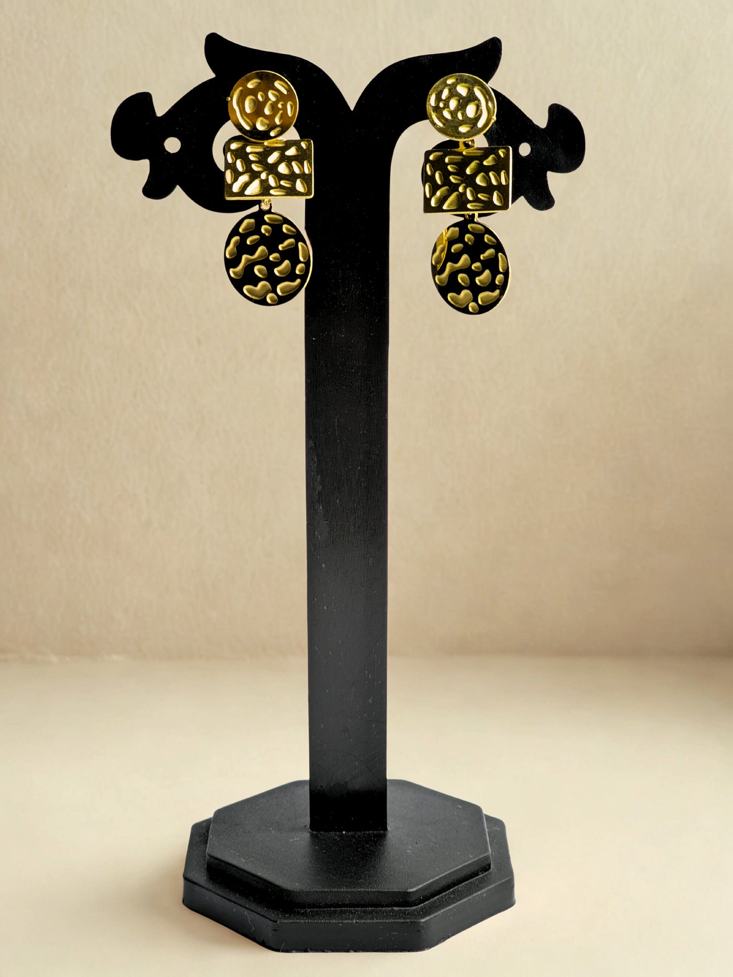 Aria Dangling Earrings