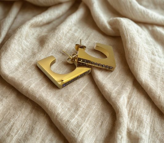 Evora Square Demi Hoops