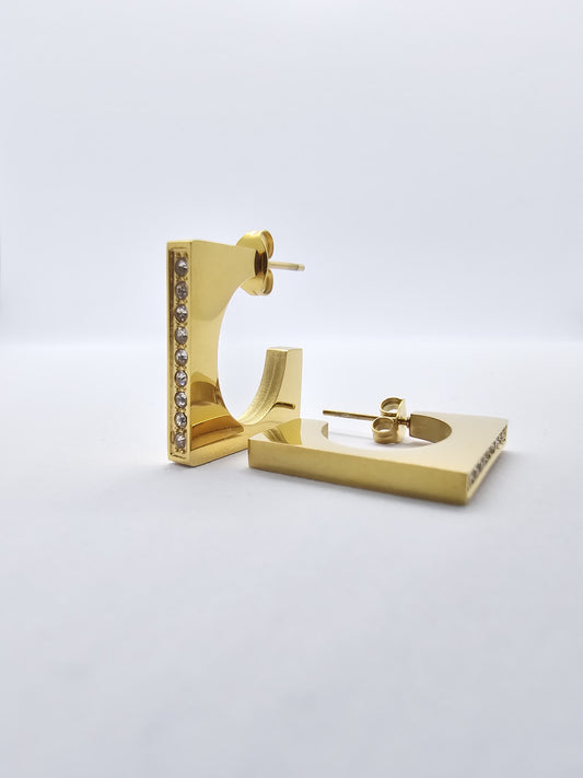 Evora Square Demi Hoops