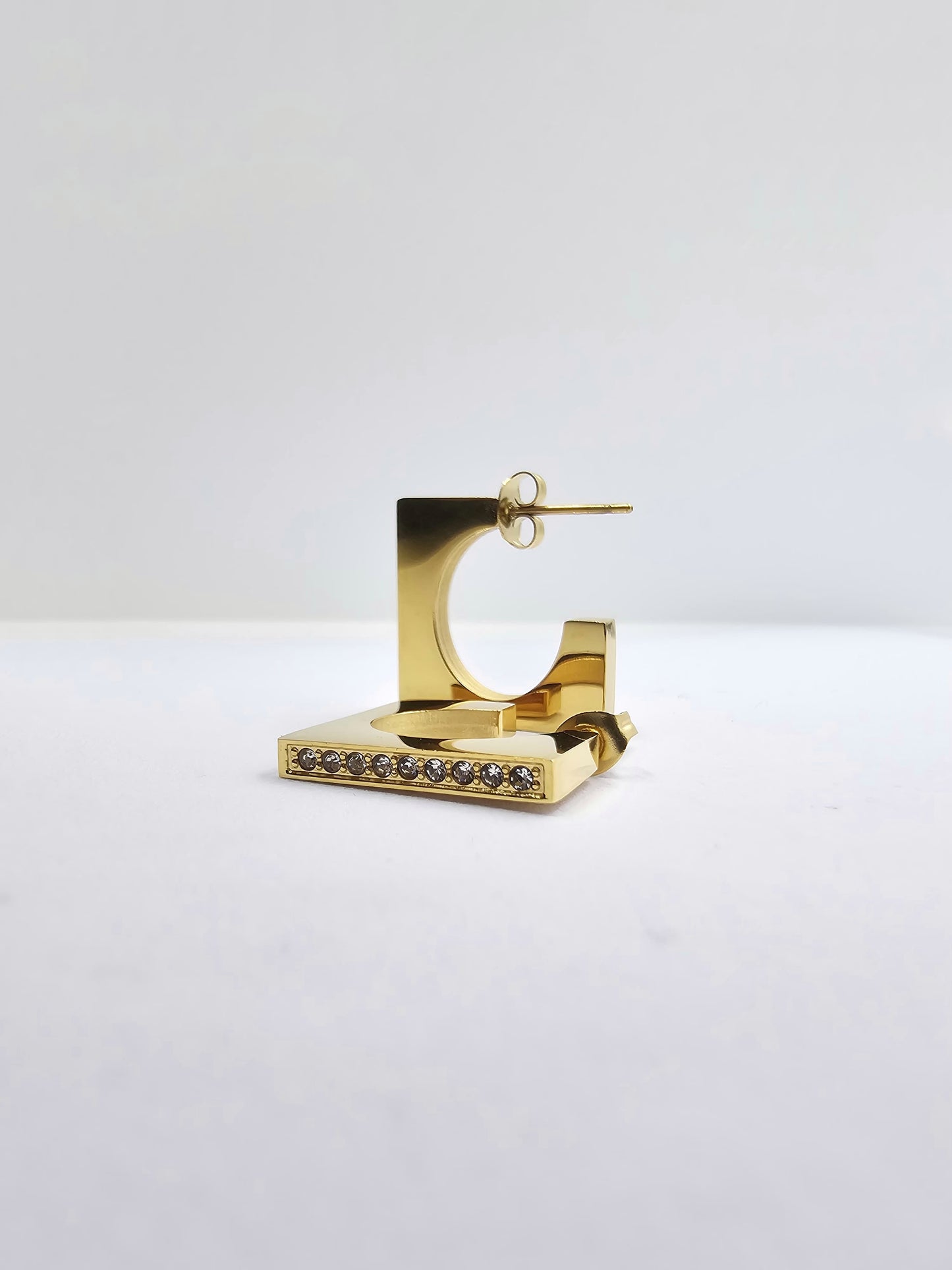 Evora Square Demi Hoops