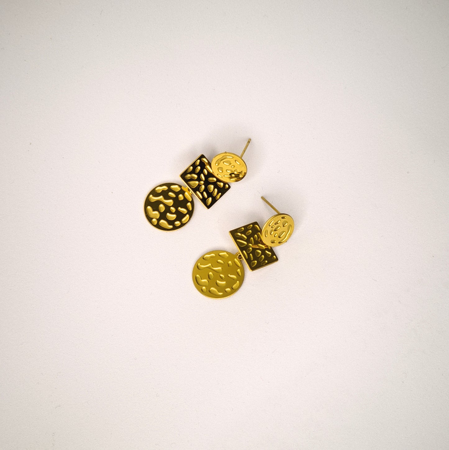 Aria Dangling Earrings